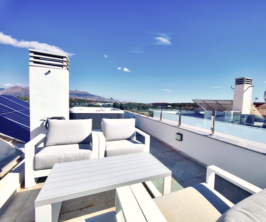 Salon de jardin sur rooftop avec vue panoramique à Don Benito Altos de Polop