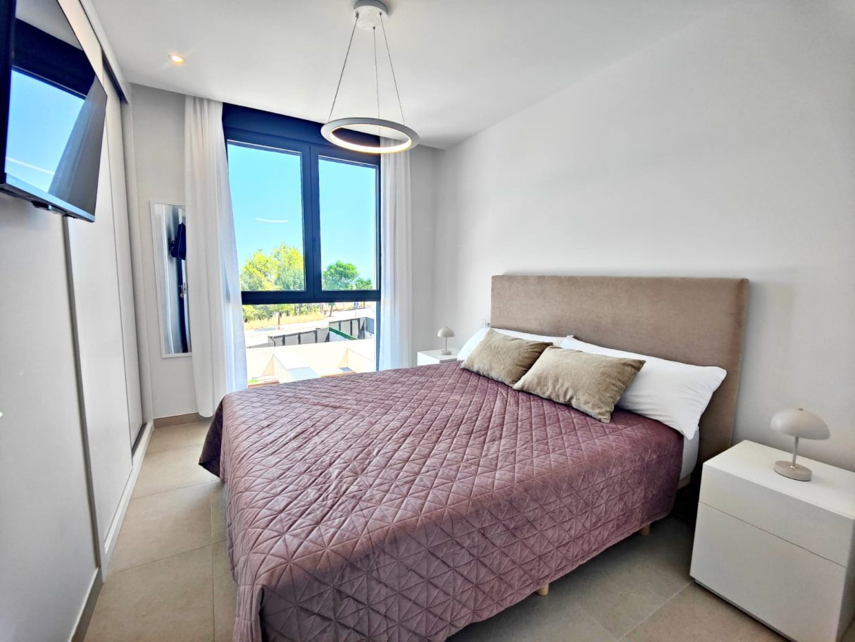 Chambre double lumineuse – villa Polop Bay View Costa Blanca