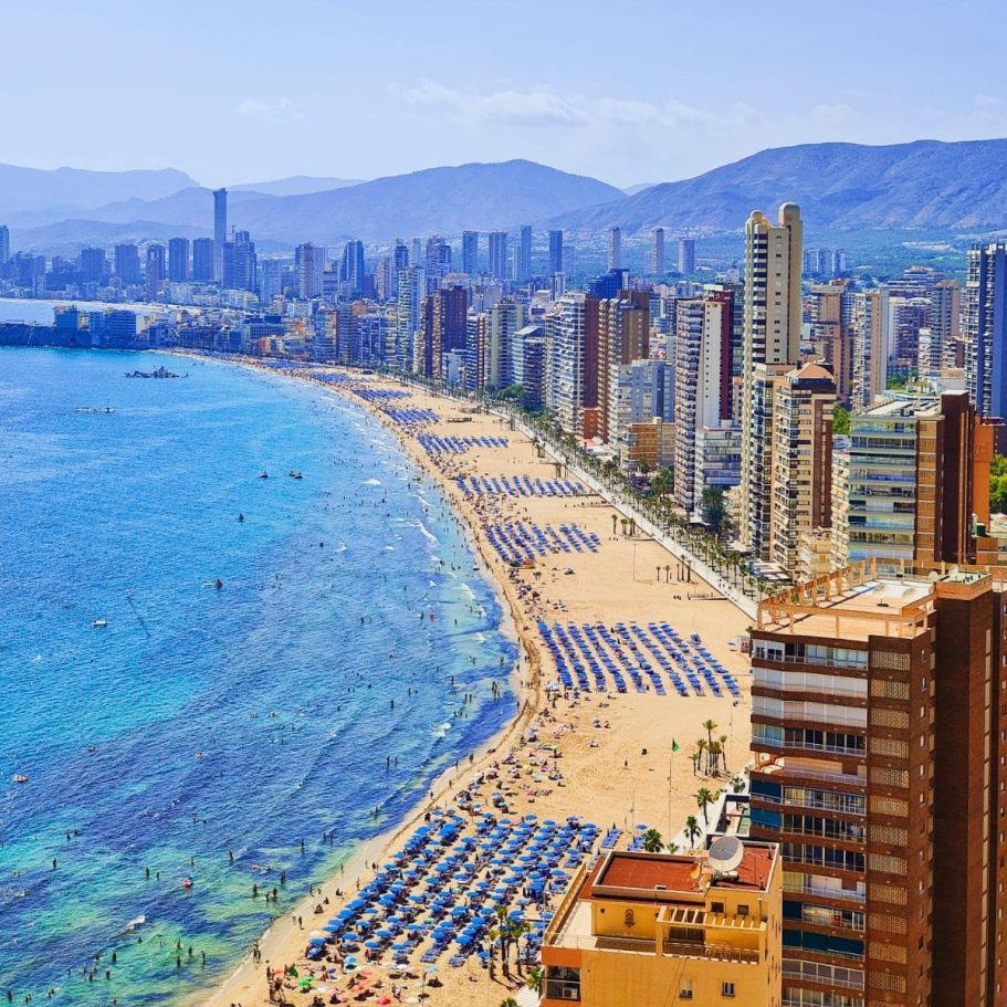 Skyline de Benidorm : vues panoramiques, tours emblématiques et architecture spectaculaire