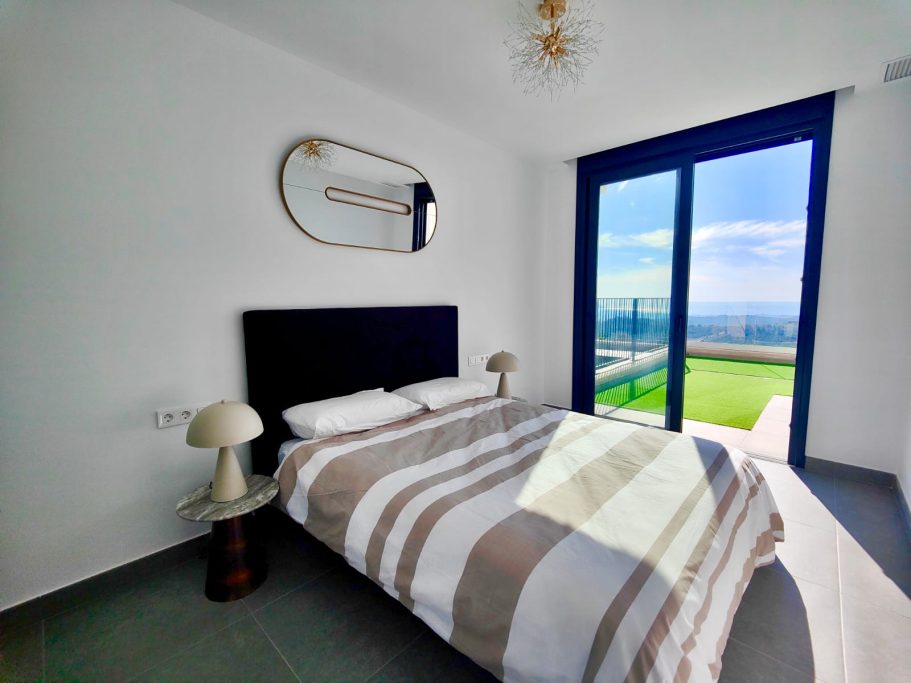 Chambre moderne avec accès direct à la terrasse, Polop Hills