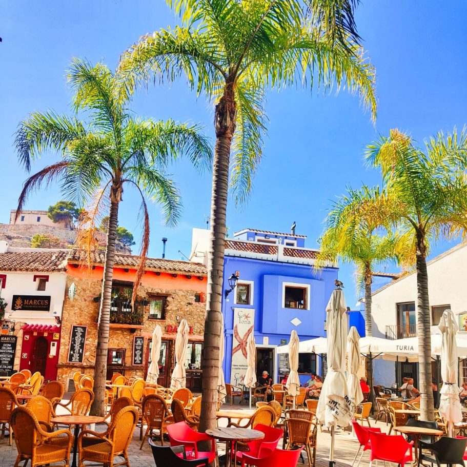 Balades et nature autour de Benidorm : parcs urbains, sentiers côtiers et pinèdes pour profiter du paysage méditerranéen